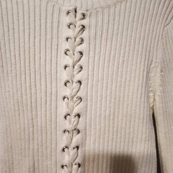 EUC turtleneck sweater by DKNY Jeans - Picture 3 of 5